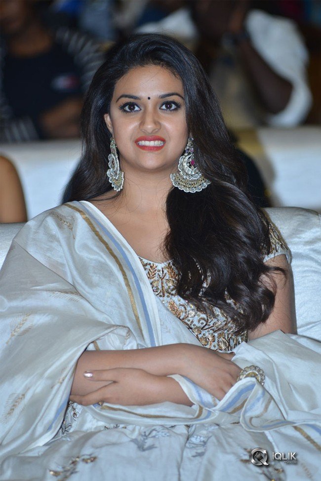 Keerthy-Suresh-at-Pandem-Kodi-2-Prerelease-Event-Photos